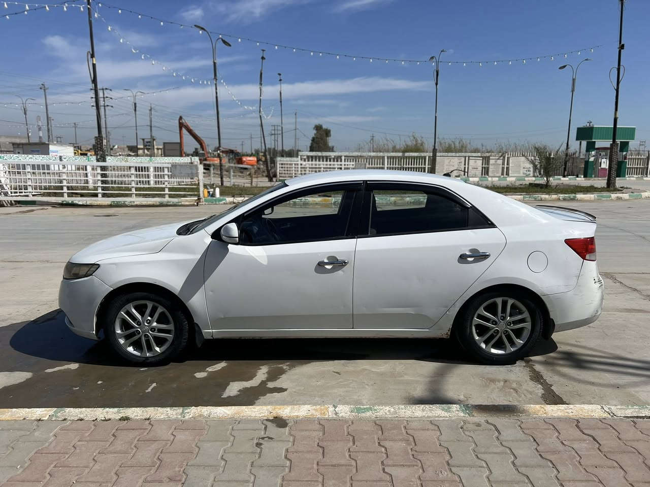 سيراتو م١١ خليجي ١٦٠٠ رقم اربيل ماكو ولا غرامه عليها ، كير ومكينه وحداديه جاهزات ، مصبوغه حزام اثر شخوط وطخات بسيطه بدون دواخل.
السعر ٨٣ وبيها مجال بسيط ، بابل الكفل
***********
