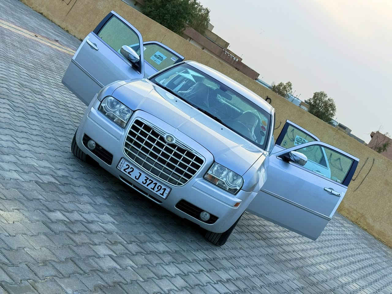 سلام عليكم 
شباب مكلف بل نشر
اوباما 2008اصل 
رقم أربيل الجديد 
مكفوله كفاله عامه شرط بيها تكحيل بصيط كلش كلش 
تخم تاير 
صدر 
مكينه 3600
كير 
تبريد 
صدر 
كهربائيات كلها شغاله 
كشن جلد 
اكسل 
كوت قضاء الحي 
سعرها 128 وبيها مجال 
سونار مرفق 
 ***********
