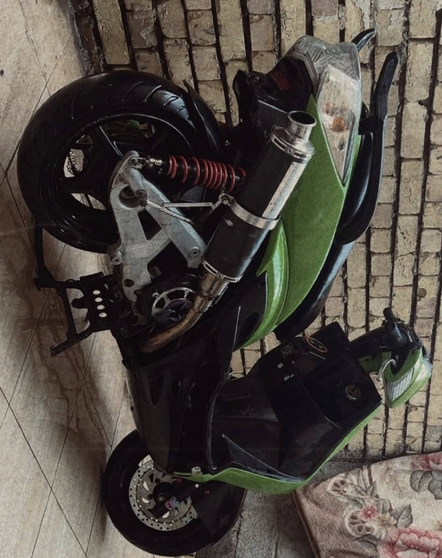 سكنس فحل 58:5من بره دراجه تخبل ناعمه بيه كلج خلفي كامل رياضيTRصدر ما سكنس لدسعره 750وبيه مجال ***********
