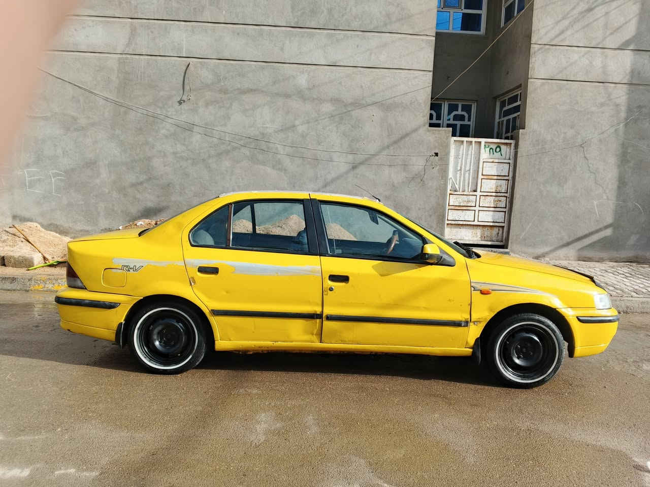 السلام عليكم سمند 2009 سنويه   2029 رقم جديد انجليزي 
سياره جاهزه عظمتها حلوه 
اللون ليموني 

بياوا ماكينه فرنسي 

بس مفتاح بيها يطق انا اقول لك انطيك بيها ماكينه 

السعر 28 بيها شيء بسيط 

المكان حصوه ابو غريب 

***********

***********
