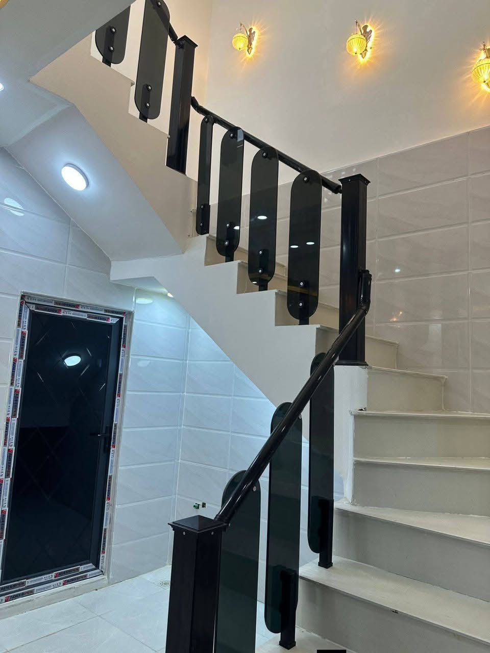 150متر مقابيل ملحق قريه الغدير
البيت درجة اولى شغل هندسي خدمات كامله


**إذا كنت صاحب هذا الإعلان وتريد حذفه لأي سبب، رجاءا أرسل رسالة إلى الدعم الفني**