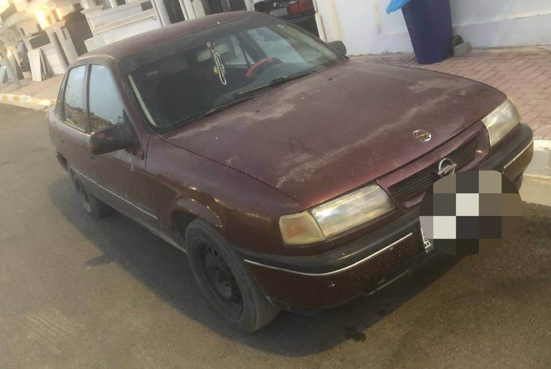 اوبل فيكترا موديل 1991 سنويه رقم جديد كوبون بنزين موجود محرك20 طائرات جديد سنويه به اسمي  سعر 35بدون ضرر بدون صبغ بيلادي سعر 35بي مجال مراوس حسب اتفاق *********** كركوك, العراق
