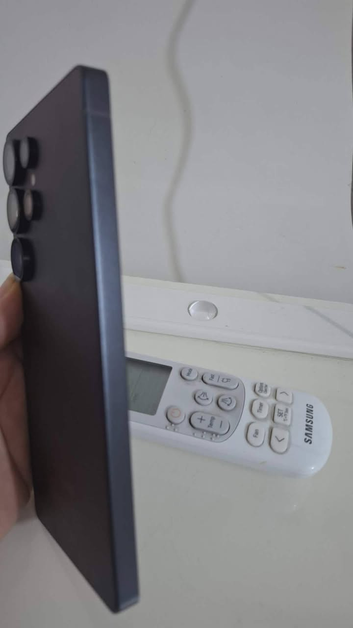 S25 ultra 512
ابو الضمان
استعمال قليل
لون اسود طافي
بعدة جديد نظافة ١٠٠%
حافظات ثنين ويا
كامل ملحقات
ذاكرة ٥١٢ مو ٢٥٦
للبيع بسعر ١٢٧٥ الف 
***********
مكاني بغداد
