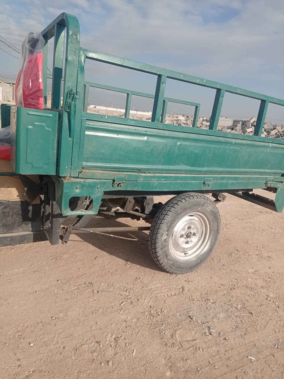 للبيع أوراق ***********
