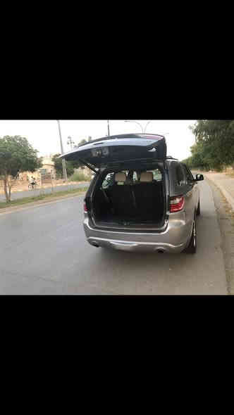 السلام عليكم / مرخصة الادمن المحترم               
دوج دورنگو خليجي موديل 20 رقم سليمانيه السياره باسمي تريد وكاله او تحويل حاضر مواصفات GT المعروفه ميحتاج اذكرهن سياره جديده مكفوله عام بيها صبغ نص باب الراكب وشويه بالصندوك بعدها بوضع الشركه 
السعر المطلوب  285 وبيها مجال 
ديالى خانقين ***********
