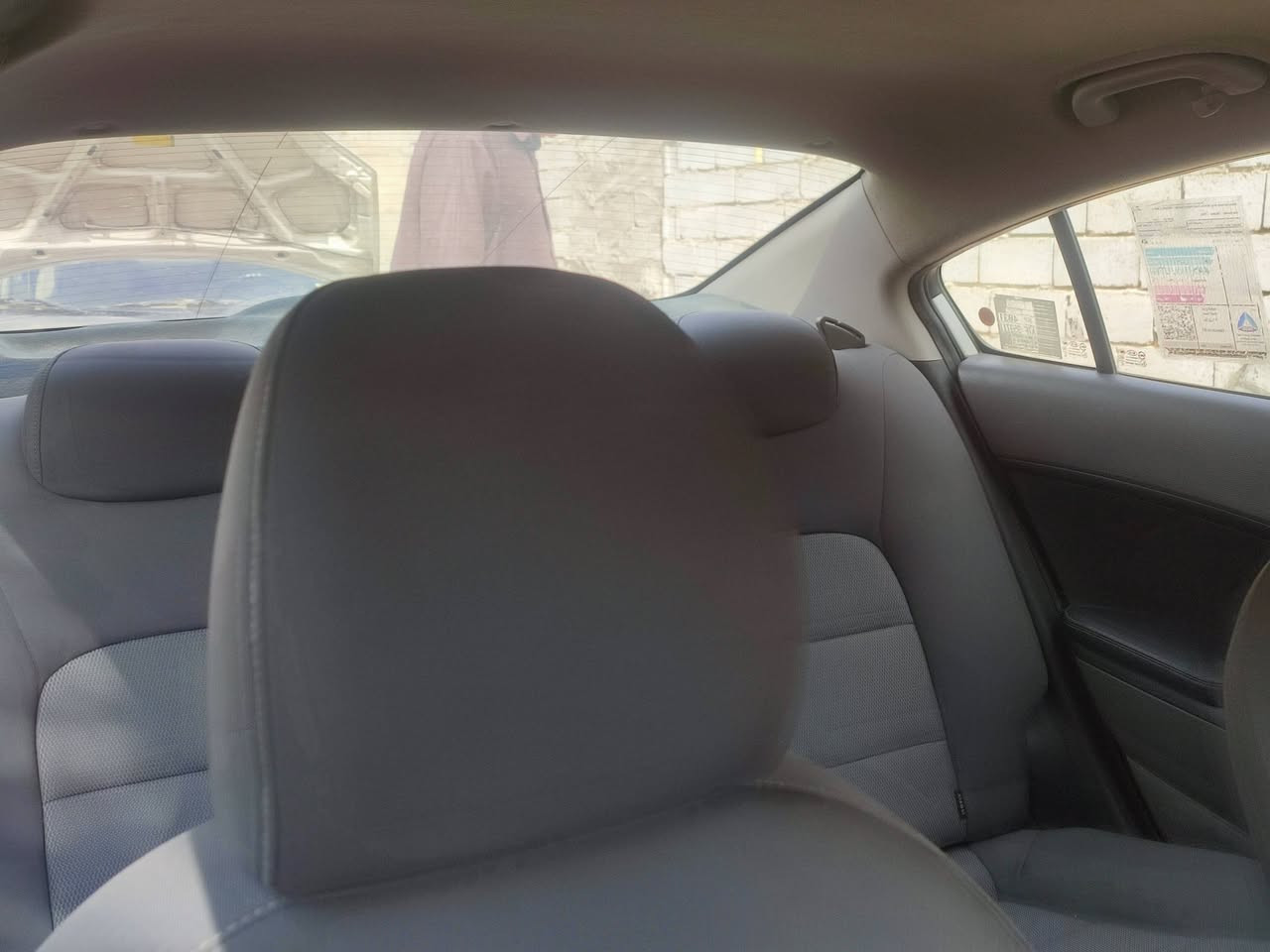 السلام عليكم سيارة سيراتو 2017
سيارة كفاله بس شخط بل بنيد امامي كدامك بصورة 
سيارة كفاله عام  السعر127 مكانه النجف كوفه  بس عليه غرامات مليون ينقطع من الحساب مكلف بل نشر اتصال فقط 
***********
