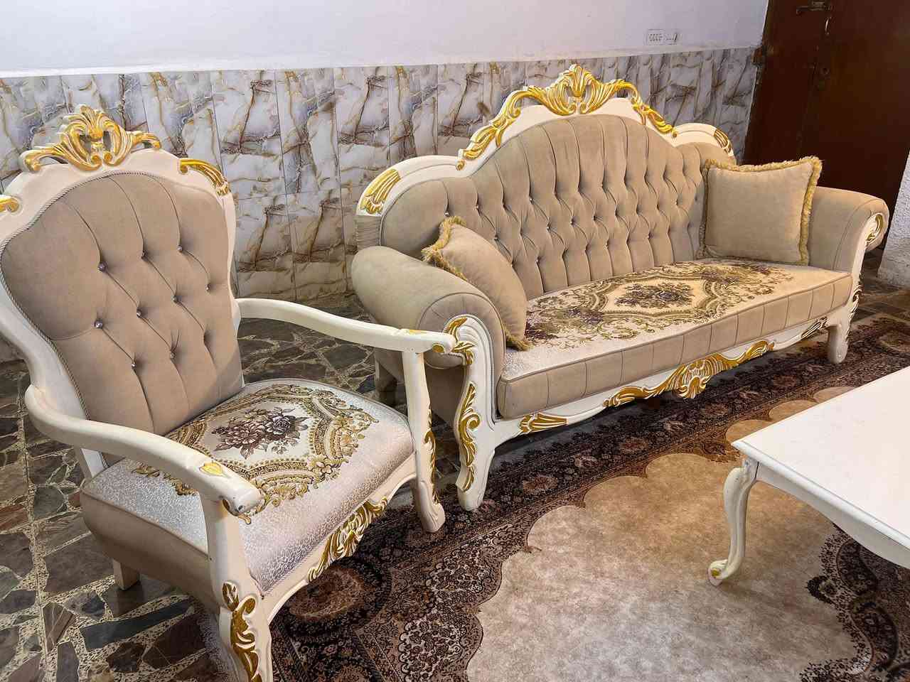 تخم زان تركي 10مقاعد طبله وسطيه أخو الجديد مكان المنصور للتواص***********
