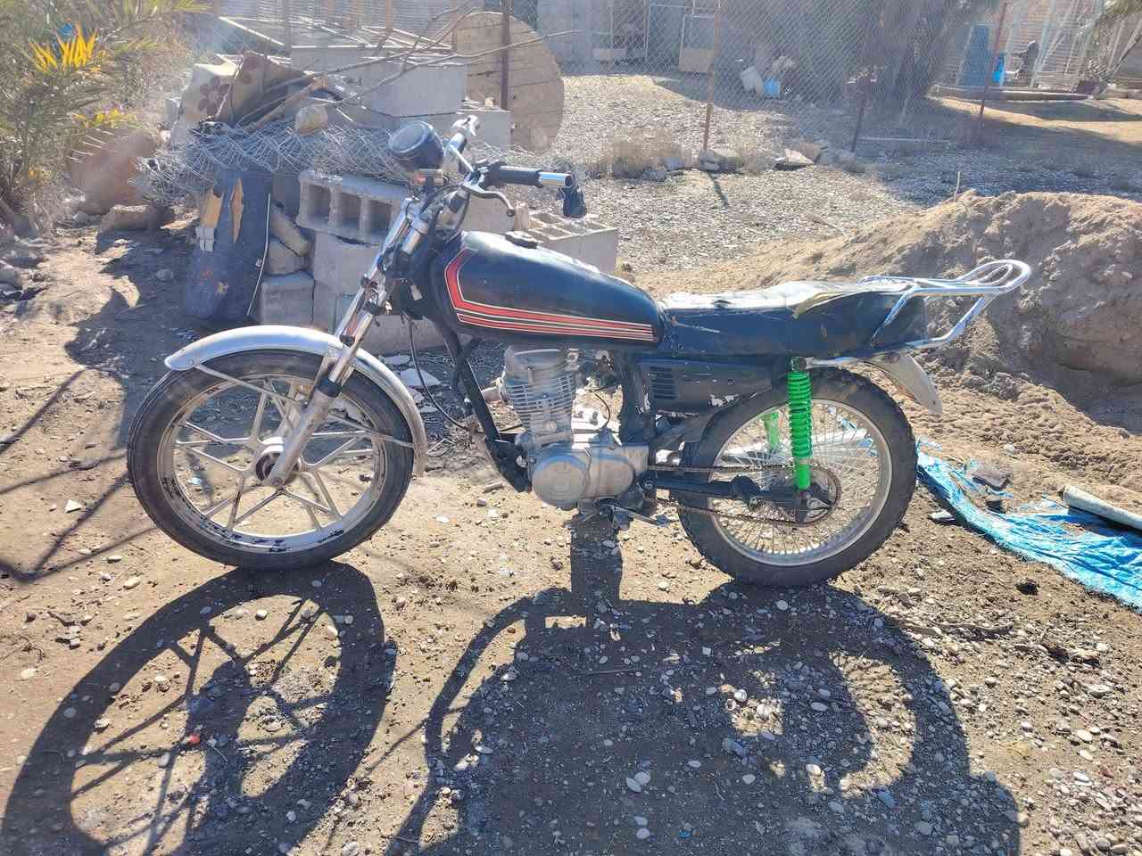 سلام وعليكم بيع سريع دراجه تايرات ويل دبلات كله جديد كهربيات باتري للبيع سعر ٢٣٥ بي مجال قليل ***********
