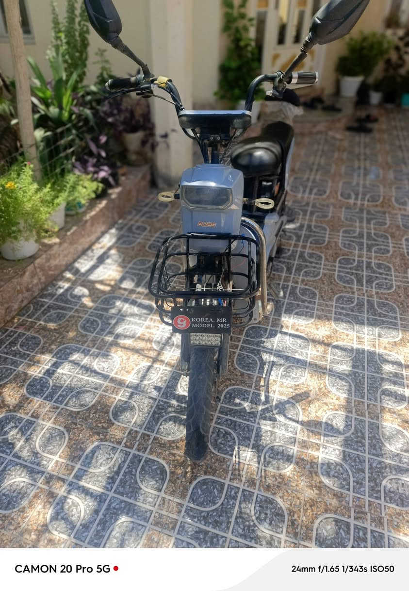 دراجة شحن
5بطاريات 
60v
ملف 1200
دراجة نضيفة وبطارياتها جديدات 
سعرها 250الف قفل تواصل 
*********** 
او مراسلة
