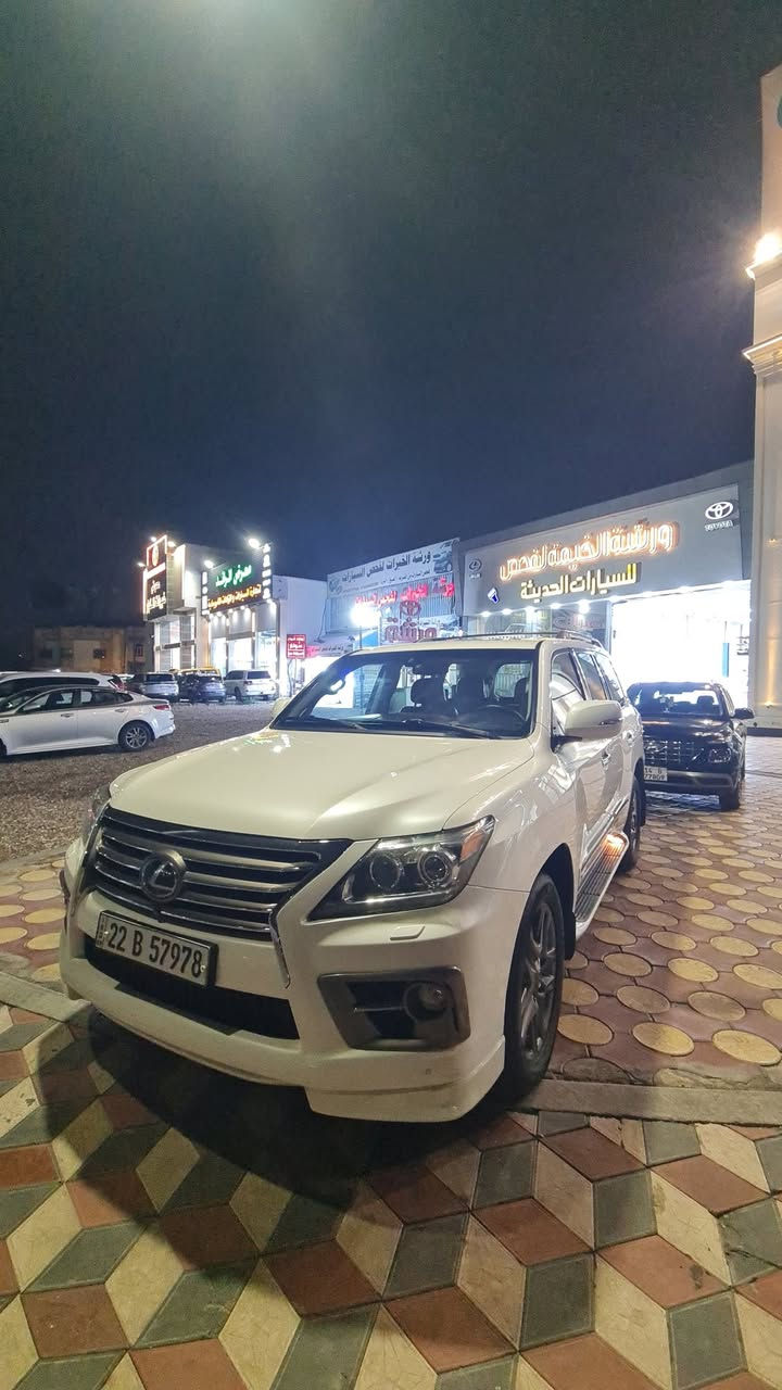 سلام عليكم سياره لكزز موديل 13 سياره كفاله عامه مكينه كير حداديه كفاله عامه من كلشي والمواصفات لكزز معروفه للإستفسار عن السعر رقم ***********
