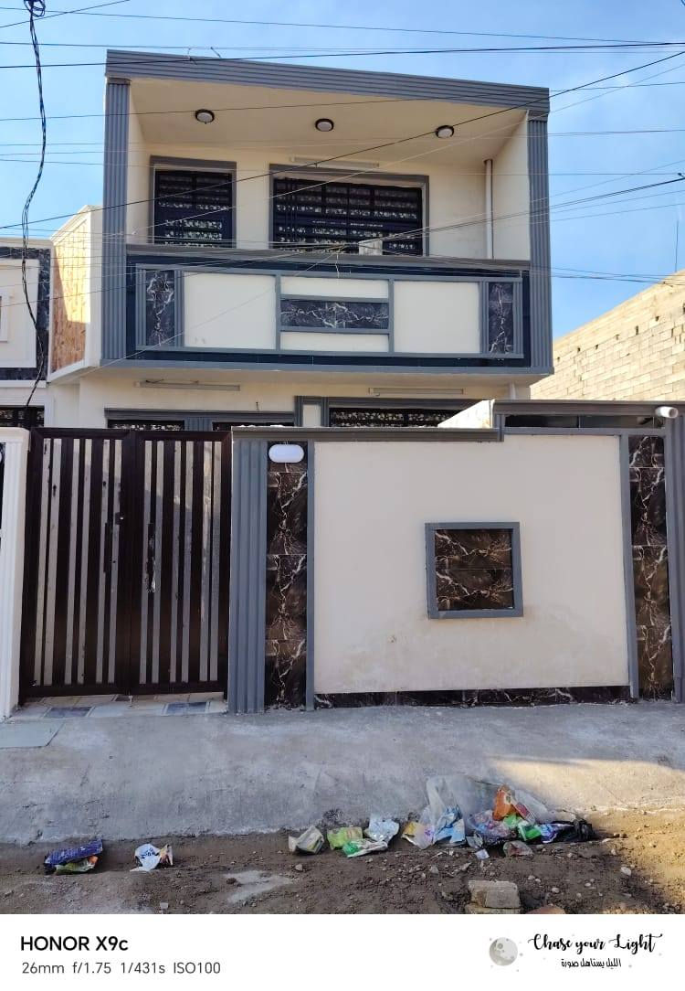 السلام عليكم مشتمل بناء حديث مصفر 
مساحة 105 البيت واضح بل صور 
الموقع بغداد بوب الشام زراعي
للاستفسار  ***********
متوفر واتساب
