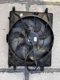 مروحه جنسيس 2010 مالتفصيخ حاويه اصليه  السعر 100 وموجود كافه انواع الم...