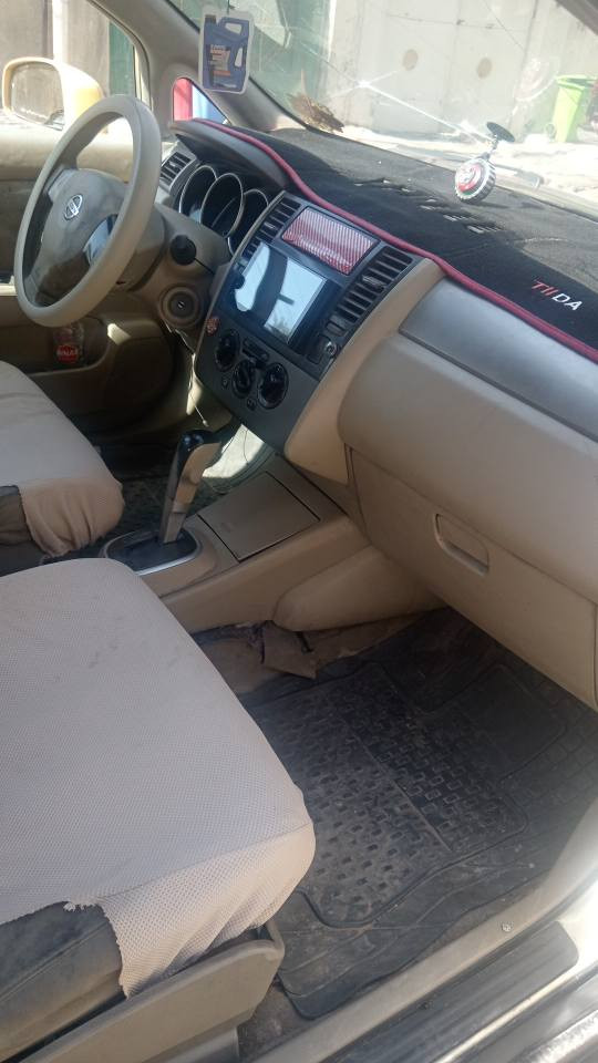 نيسان تيدا خليجي 2008 بسمي سنويه ل 28 كير ومحرك مكفول صدر جديد تبريد ثلج سيارة مانقصها شي 
سعرها 55 وبيها مجال حك الجيه رقم صاحب السيارة واتساب ***********
