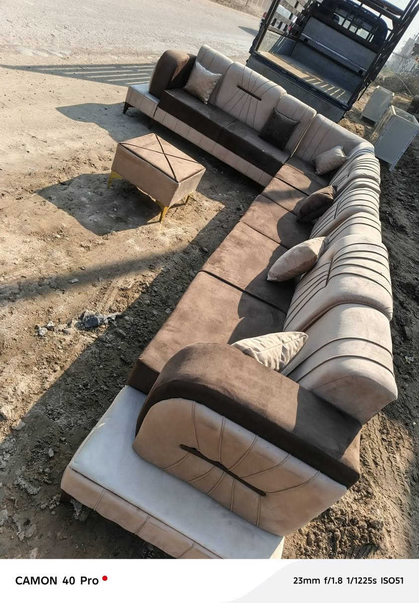 ديوان ١٠ نفرات مع كوشات شخط مابيه حيل نظيف مع طبله وسطيه حيل نظيف واكو توصيل الي باب بيتك عدنه توصيل ***********
