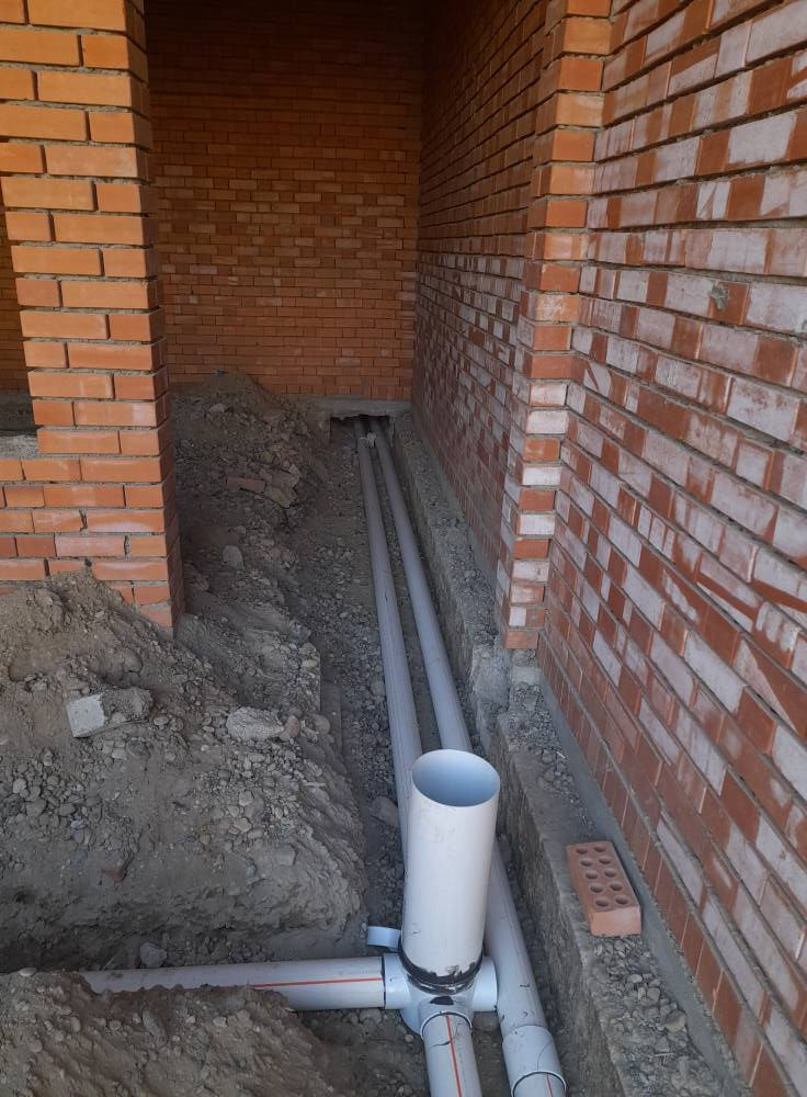 السلام عليكم اعمل بصمت ودع عملك يتكلم تئسيس ماء ومجاري شغك شرط بيد  عمل مسابح وعمل نافورات بيد ابو قحطان وابو أحمد رقم الهاتف ***********
