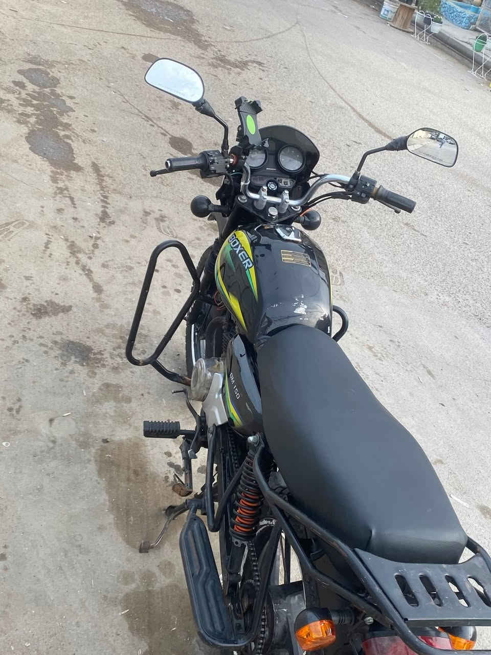 السلام عليكم بوكسر ٢٠٢١ اوراق اصولي
تترقم بيهه نقوصات بسيطه 

رايدهه ب٦٧٥ وبيهه مجال للشراي 

***********

مكاني اعلام او البياع
