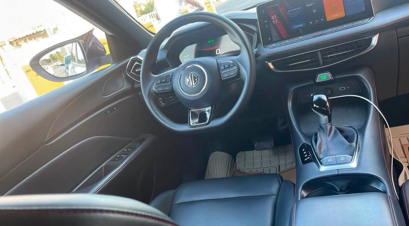 Mg GT 2025 
بێ بۆیاخە - مۆدێلی ٢٠٢٥ -
فول فول مواصفاتە  - مەکینەی بێ تۆربۆیە 
ڕەقەم هةولير - تەحویل غرامە بەشەرت 
تەنها ١٨ هەزار کیلۆمەتر ڕۆشتووە 
سعر ١٢١ وةرةقة

***********

