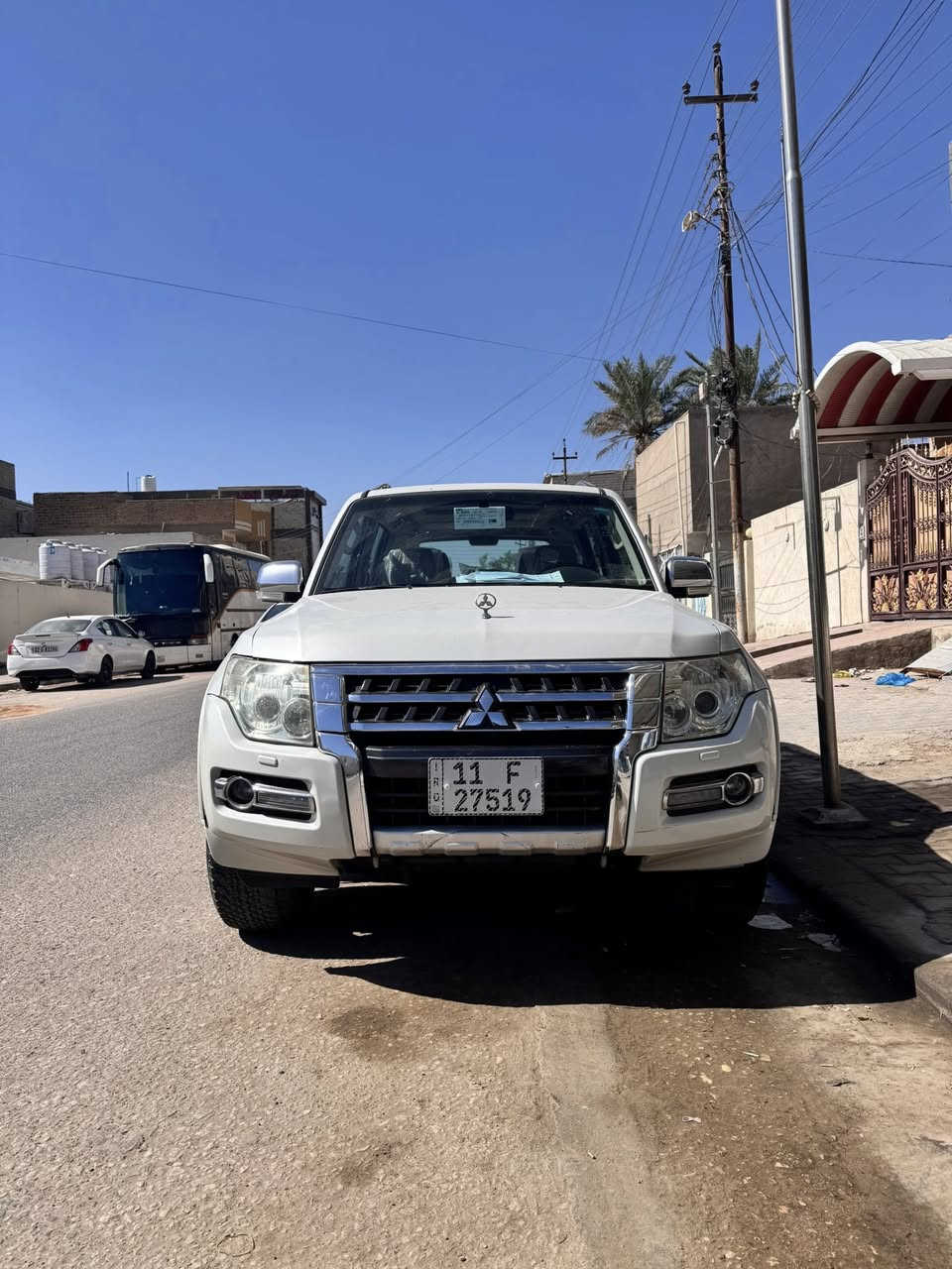 السلام عليكم
باجيرو حبتور 2016 لؤلوي
فووول للاخير 
بانوراما 
اشاير بالمري 
مري شفط 
تدفئة تبريد 
6سلندر 
سيارة جديدة تخبل 
كفاله فقط اقل الربع  بالبنيد صبغ 
والباقي كله كفاله 
كير محرك كفاله 
رقم بغداد جديد 
باسمي مداور ثاني يوم 
هزة جديدة 
سعر أخو البلاش 
مكانهة نجف 
للأتصال 
***********
***********
***********
