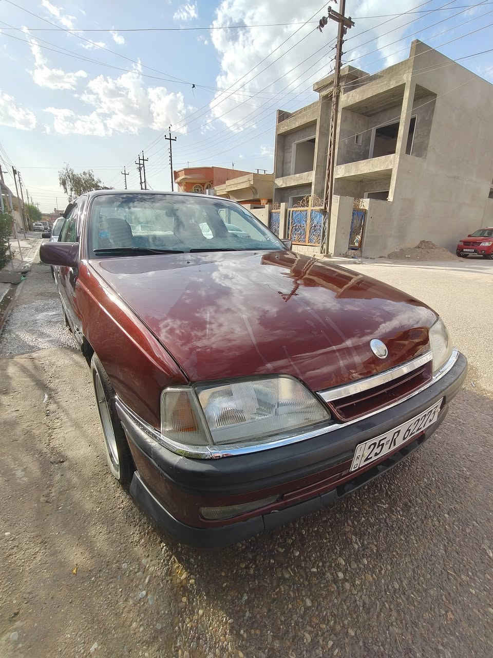 سلام عليكم 
للبيع اوبل اوميگا احمر ماروني حجم المكينه 20
سنويه مشروع وطني نافذ لغاية 2030 رقم اجنبي 
سياره جاهزه كير ومكينه وكهربائيات كلها بشرط 
دوشمه جديده جلد مرتب 
تايرات وباتري كله جديد 
اطلب عليه 45 وبي مجال 
مكاني كركوك وهذا رقمي ***********
