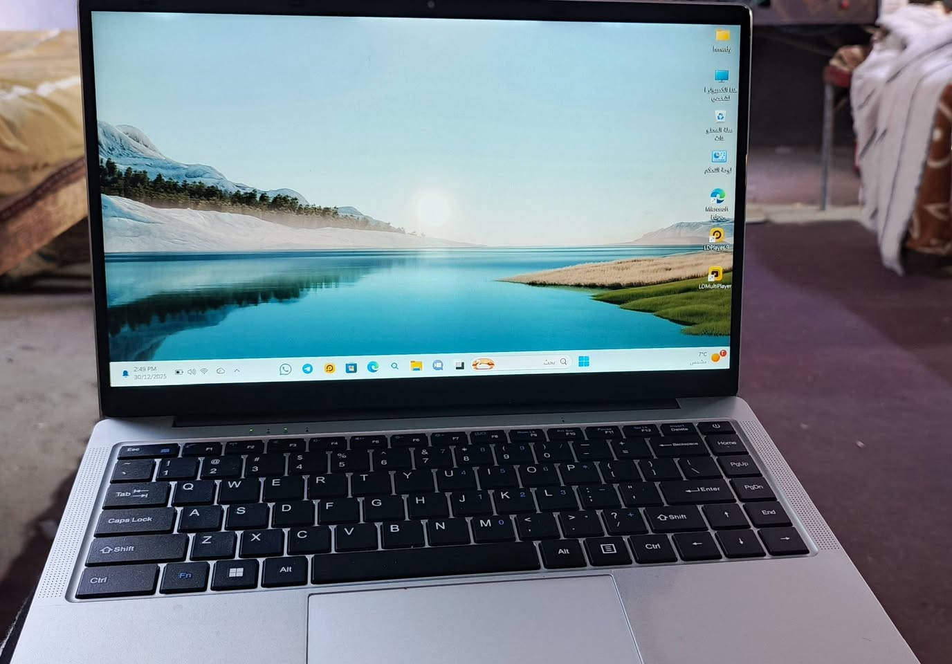 لابتوب للبيع؟
ذاكرة 256
رام 8
لابتوب اوساده نوعيته مكتبي نظيف وكدام العين شرط؟ 
اضافة الى 5 كيبوردات ويا وشاحنة اصلية 

السعر 200 وبي مجال 
***********
