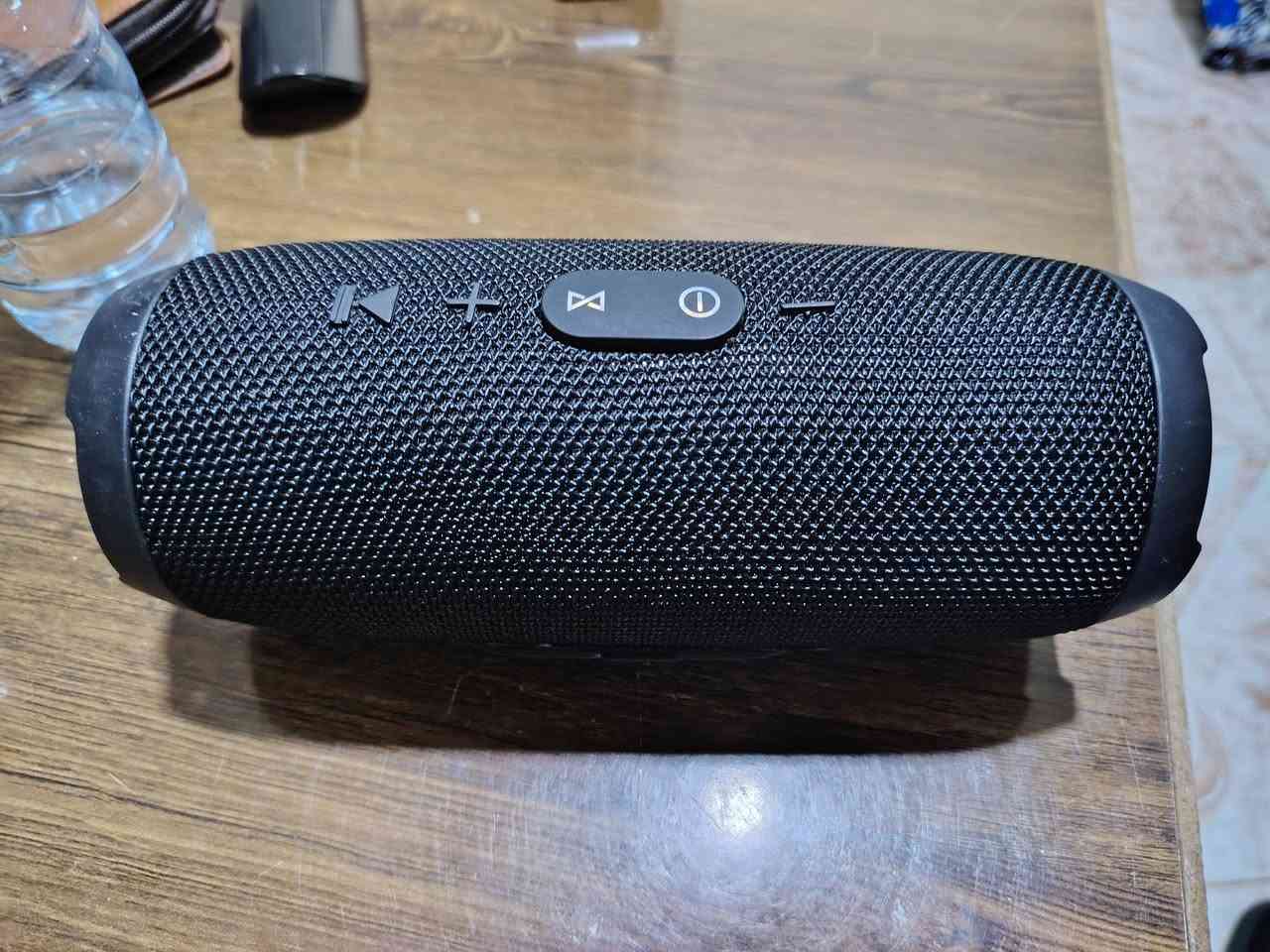 صوت قوي ونظيف بدون أي مشكلة
بطارية ممتازة تفول شحن طبيعي (4 لمبات ثابتة)
استخدام نظيف جداً
السعر 105 ألف وقابل للنقاش بالمعقول
الموقع : البصره المعقل


**إذا كنت صاحب هذا الإعلان وتريد حذفه لأي سبب، رجاءا أرسل رسالة إلى الدعم الفني**