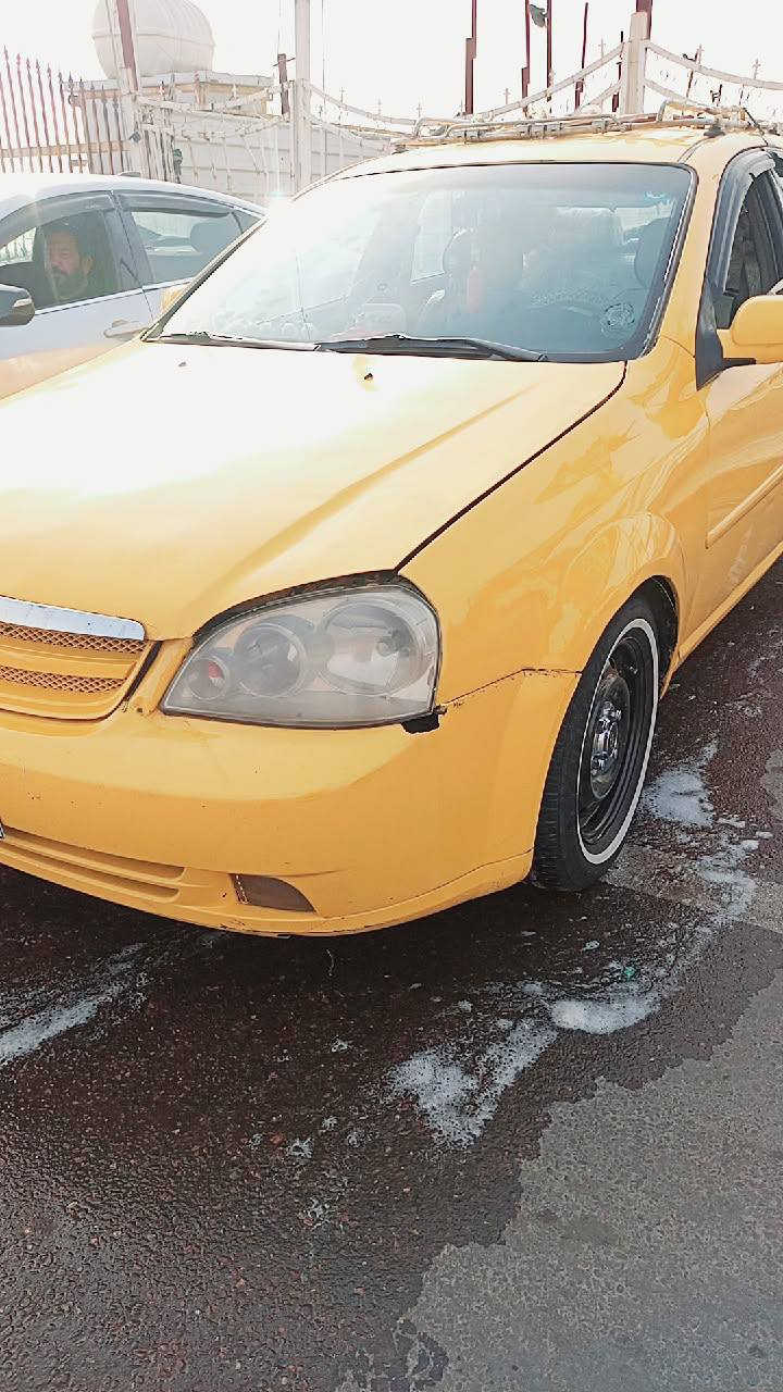 سلام عليكم ابوترا موديل 2012 خليجي مابيه اي نقص بيه بس طخه بل بدنه سياره كفاله سعر 70 للتواصل *********** واتساب ومفتوح 👍🚶‍♂️
