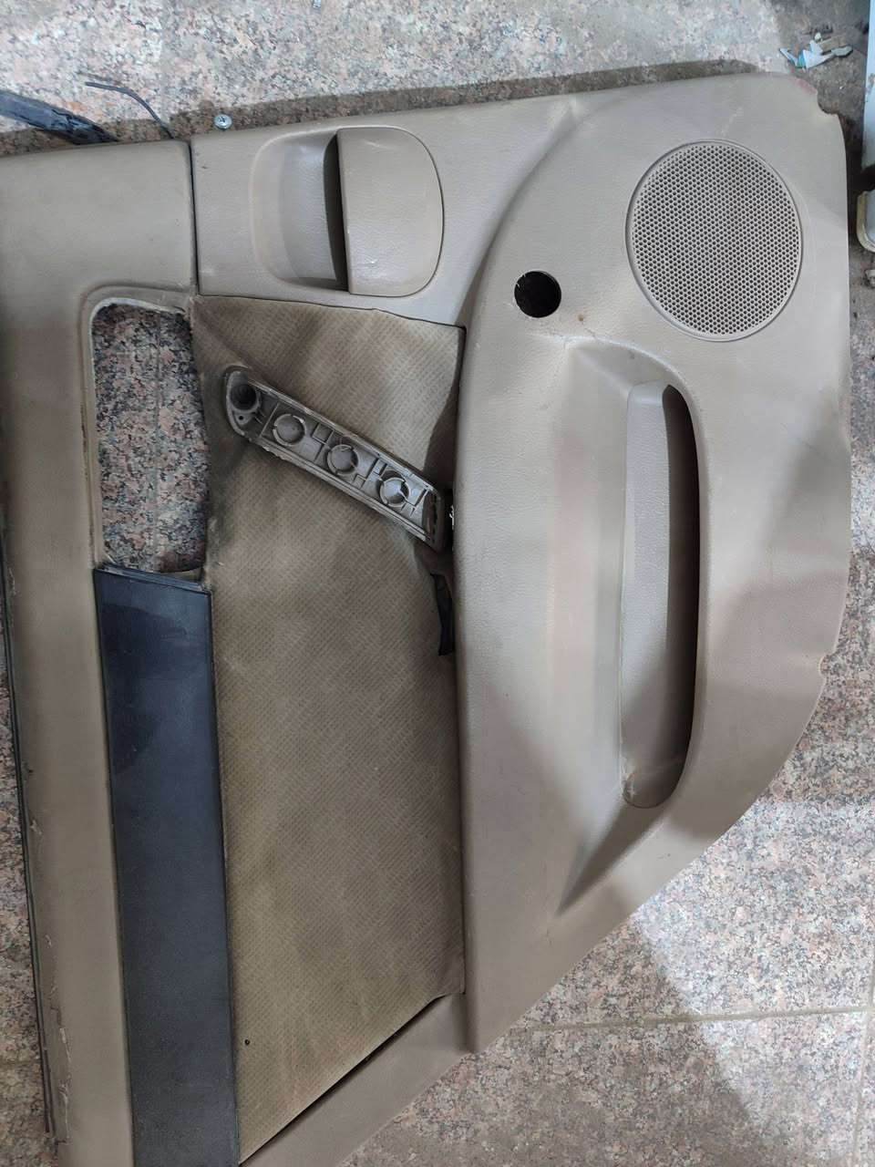 سلام عليكم بطاين اوبترا  للبيع
50 قفل ***********
