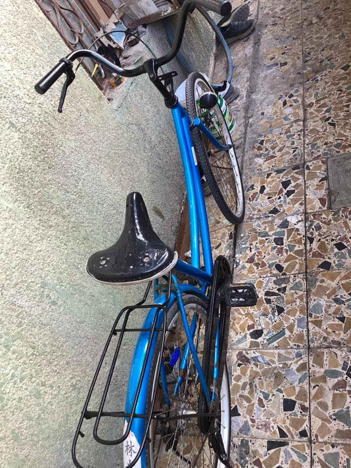 بايسكل سياحي حجم 26تاير وره نضيف والكدام مبدل زوج جوبات بريك خلفي + (امامي موجود) مدكر كدام موجود بي شخوط البايسكل سعره 75وبي مجال مكاني بصره القبله ***********
