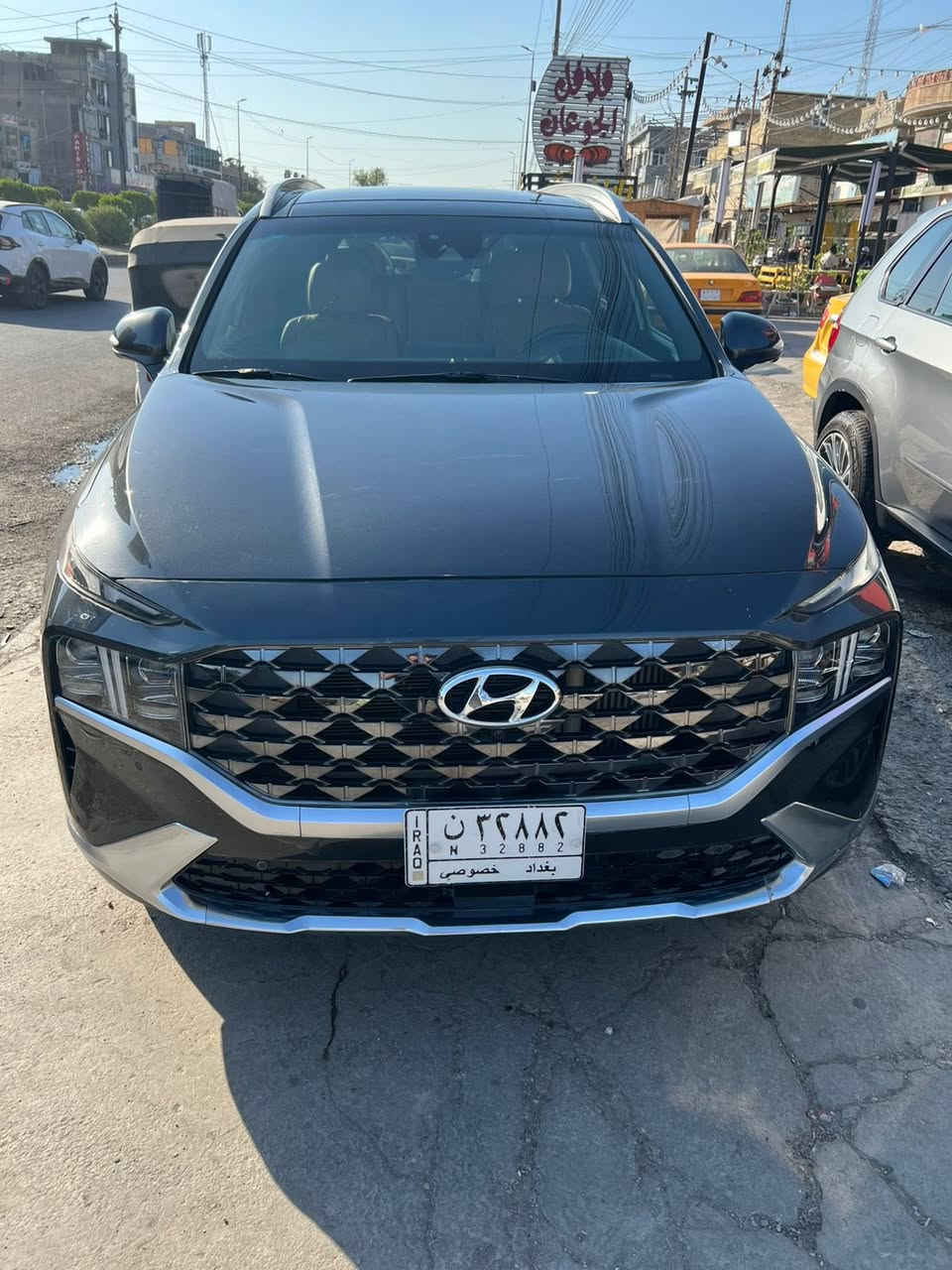 السلام عليكم
سنتافي 2022
السعر ٢٤٠ 
وار امريكي حادثها مرضح بالصور جاملغ وبنيد 
رقم بغداد باسمي 
فول مواصفات للاخير 
محرك ٢٥٠٠تيربو 
مكان بغداد ***********
