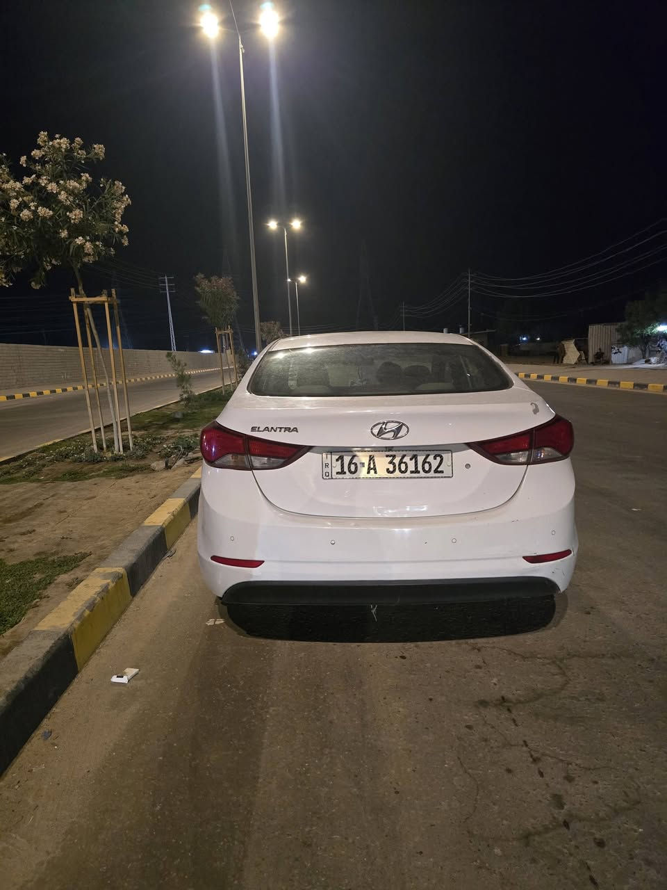 السلام عليكم  النترا للبيع موديل 2016 مكينه 1800 السياره مكفوله بيه  بس باردات 
السعر 127وبيه مجال قليل حك الجيه 
الاتصال على الرقم ***********
