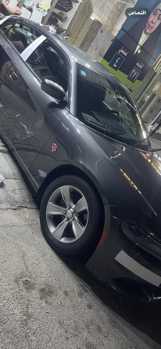 تحيه طيبه 🙂.  دوج جارجر SXT.  مديل 2016. اصل.  مكينه 3600حادث جاملغ وبنيد بدون عابر مكينه كير اكسل حداديه تخم تاير كله جديد رقم مثنى تحويل شرط مكانها سماوه مركز. بيع او مراوس. اي ستفسار  خابر وتدلل ***********
