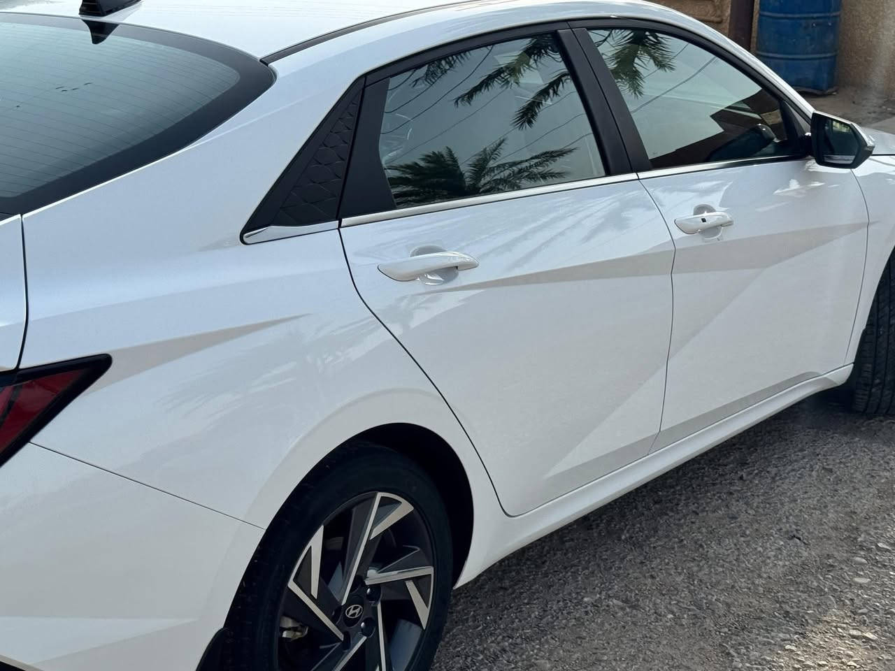 السلامً عليكم. النترا 2024 كوري اصل محرك 2000 فول مواصفات. فتحه بصمه تشغيل عن بعد كفاله عامه من البارد والصبغ والشخط. رقم بغداد تحويل ثاني يوم. ماشيه 43. ***********
