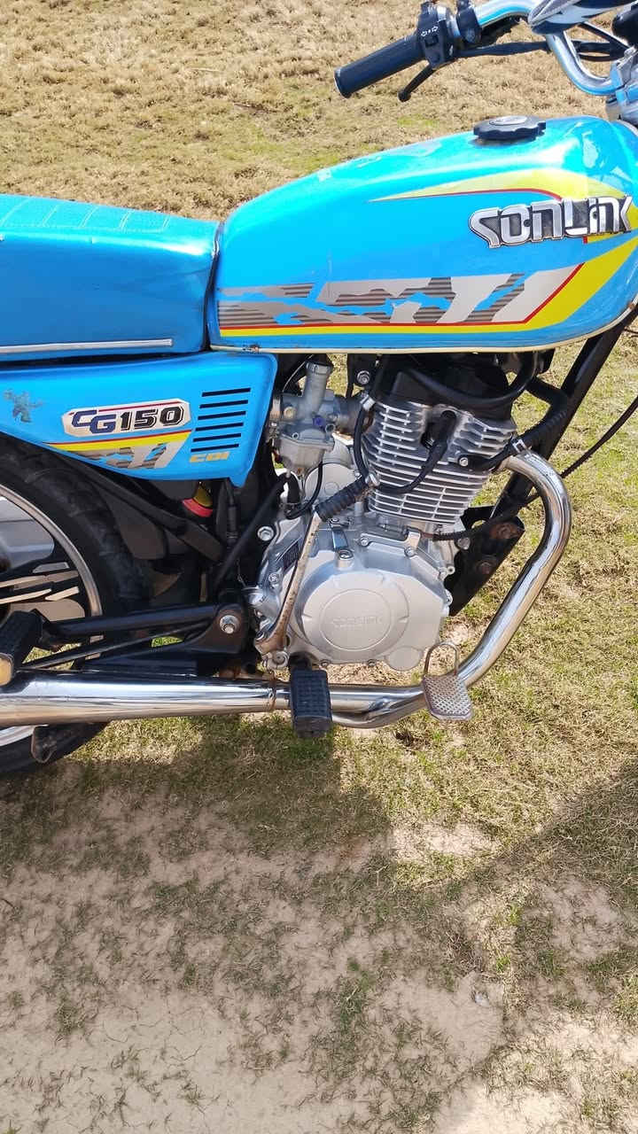 السلام عليكم  دراجة للبيع م23 مكفولة  السعر 550بس بيهة الدشبول بي واير مكطوع فقط  ويصلح


**إذا كنت صاحب هذا الإعلان وتريد حذفه لأي سبب، رجاءا أرسل رسالة إلى الدعم الفني**