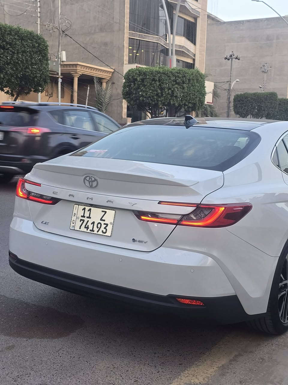 السلام عليكم كامري موديل ٢٥ عبد اللطيف جميل السعودية زيرو مرقم بغداد بسمي محرك ٢٥٠٠ هايبرد وبانزين فول مواصفات 
مكان سياره فلوجه 
سعر ٢٩٣ وبيها مجال 
رقم الهاتف ***********
