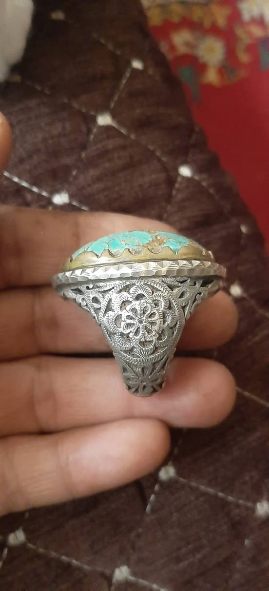 نيشابوري قديم قياس ٢٥   ٢٦قياس الحجر ٤سم
٥٣ غرام     الغرام ٣


**إذا كنت صاحب هذا الإعلان وتريد حذفه لأي سبب، رجاءا أرسل رسالة إلى الدعم الفني**