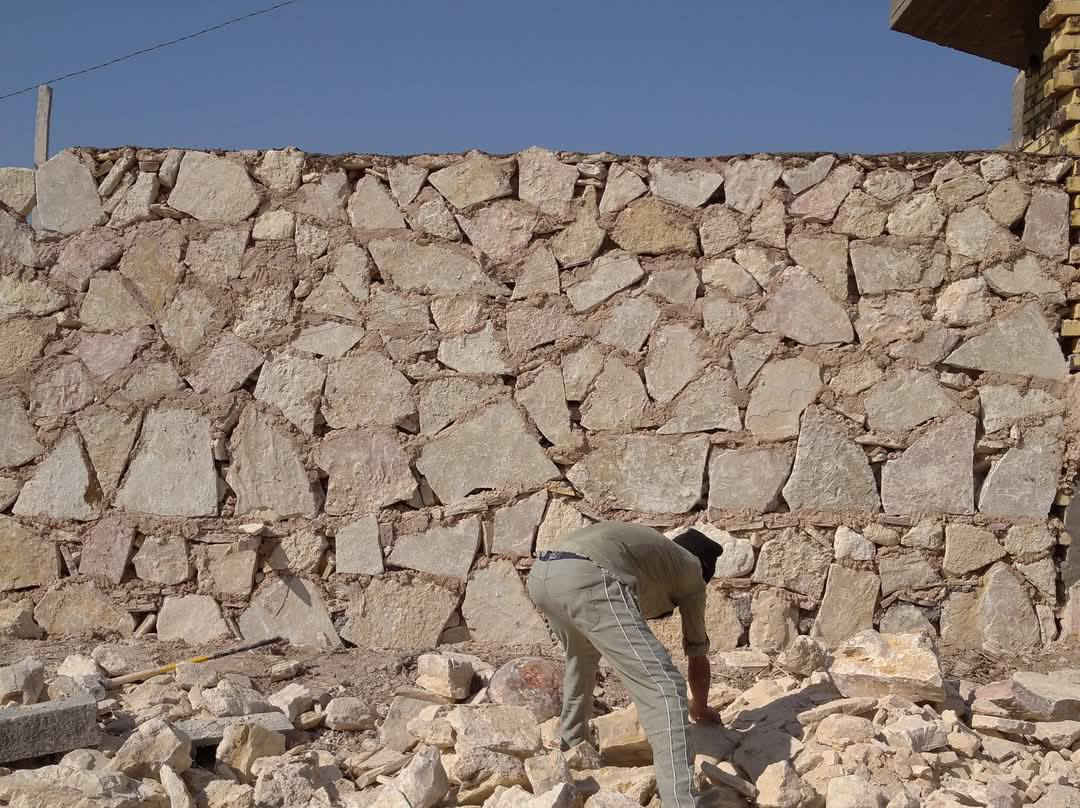 أبو حيدر البناء الحجركرسته وعمل شغل درجة اوله ***********
