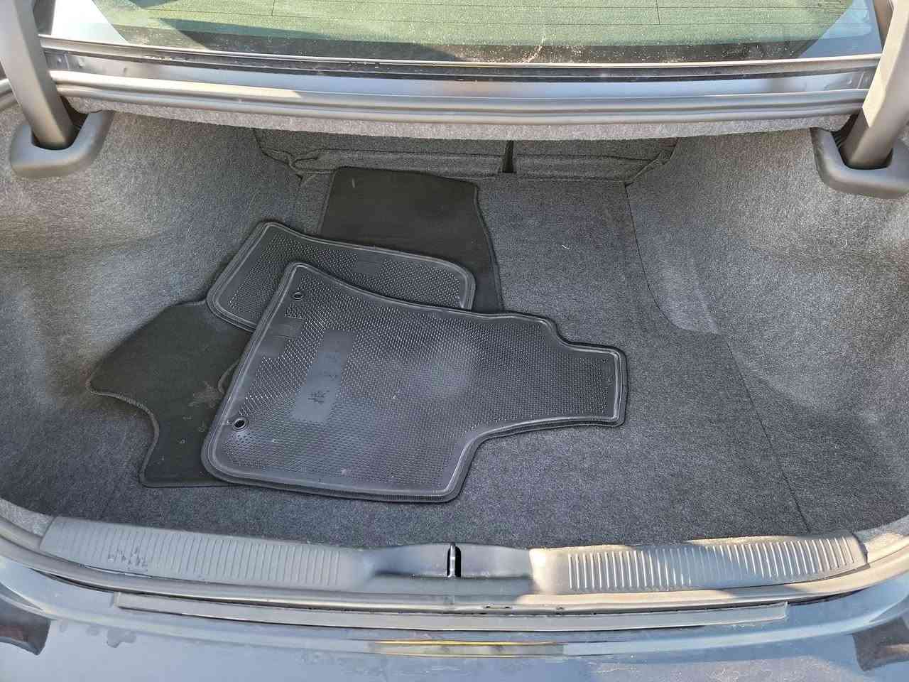 للبيع جارجر SXT 23 ماشية 28 ميل بارد فقط موضح بلفديو قبل التكحيل بدون رقم تو ويل السياره 
***********
