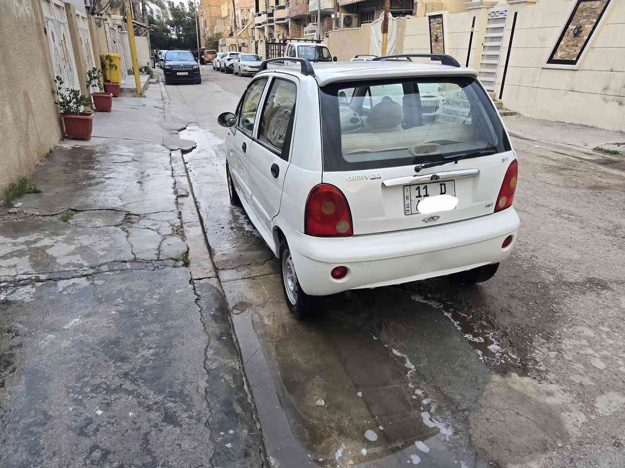 السلام عليكم
شيري كيو كيو موديل ٢٠١٠
بدون صبغ 
ماشية ٧٣ 
مابيا اي نقص 
مكان السيارة بغداد الاستفسار***********
