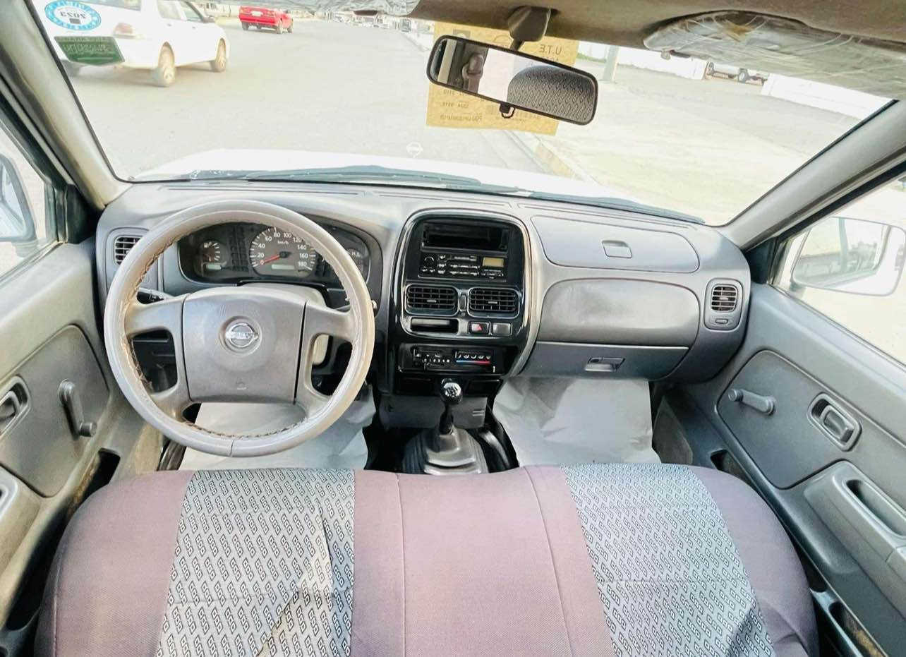 نيسان موديل2002 زيد
 سنوي رقمي هه زه ي تا ٢٠٣١ نوويه. 
چوارتايه ي نوويه. غاز وبه نزين
شاشه ئايپاد /ناوي نيه له حاسيبه به غا
گيرو مه كينه به شه رت ته بريد پاوه ر. 
بوياغ. ٢ پارچه و نيوي هه يه بيناوگرتن
نرخي ٨١ $ معامه لي كه م
***********
*********** كويسينجاك, أربيل
