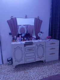 غرفة نوم تركي • مراية مكسورة • حلوة مرتبة