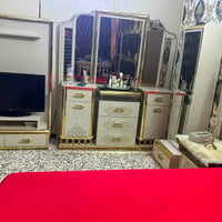 غرفة نوم • أثاث خشبي • للبيع