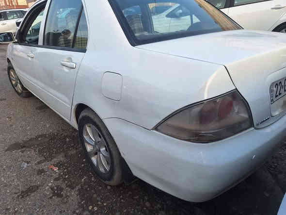 السلام عليكم
للبيع لانسر بومه خليجي 2010 لون ابيض 
رقم اربيل الدولي بأسمي شخصيا 
وسنويته لغاية 2031 وهزة وبراد كله جديد 
ماشية 161 الف كيلو فقط حقيقي 
السياره بيه قطعتين صبغ فقط بدون دواخل 
باقي السياره مكفوله كفاله عامه 
كير اوتماتيك والمحرك والكير مكفولات 
بدون تنقيص بدون تبخير 
ومواصفاته مال لانسر المعروفه
ويل كب كير اوتماتيك 4 جام كهرباء حساسات خلفيه وغيره 
السياره جاهزة وبدون اي مصرف 
سعره 88 وبيه مجال بسيط للشراي
مكاني طوز خورماتو 
***********
