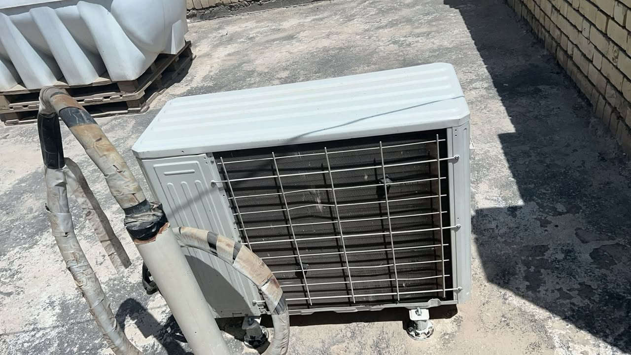 سلام عليكم
سبلت 2 طن عادي توسوت
نظيف حيل وشغال وعل فحص 
مكاني بغداد
زعفرانيه
***********
