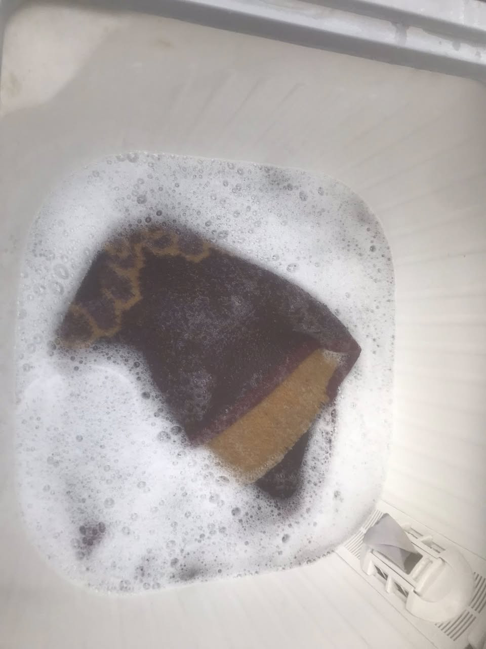 غساله حجم 16 كيلو تغسل ملابس + بطانيات شغاله مع المجفف .
السعر 125 وبيها مجال العنوان بغداد بوب الشام للاتصال ***********
