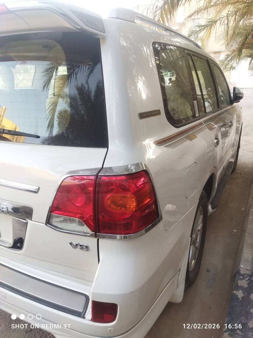 لاندگروز 2014  ابيض 
8 سلندر  لمتد اديشن
العداد حقيقي 121 الف كيلومتر 
بدون حادث بدون  تبديل
 عدى تكحيلات بسيطة 
كامل مواصفات لاندگروز 
فتحة سقف .. تشغيل عن بعد .. مرايات شفط قلاب
المحرك والگير  بدون فتح بدون تصليح  بحالة ممتازة
رقم بغداد مشروع وطني وسنوية نافذة


**إذا كنت صاحب هذا الإعلان وتريد حذفه لأي سبب، رجاءا أرسل رسالة إلى الدعم الفني**