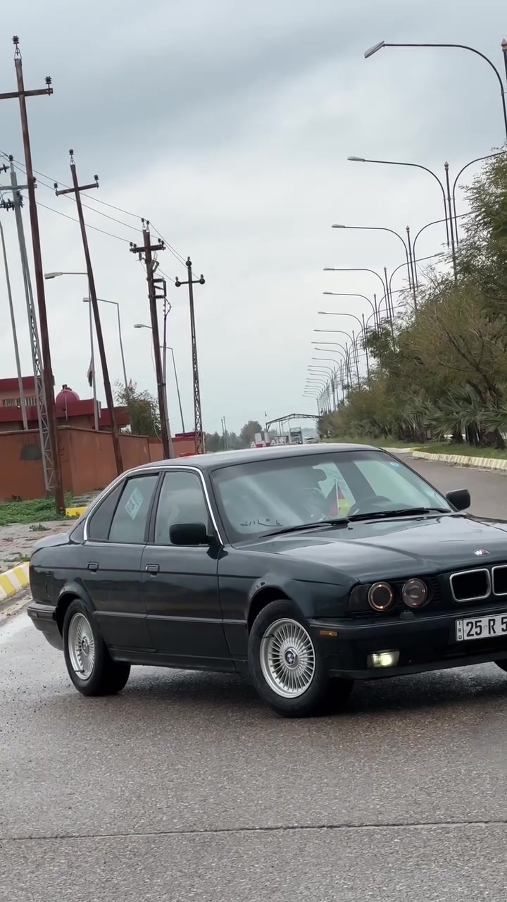 BMW1993
525iA
گير تماتيك
مكينة كپس ديجتال
رقم كركوك بسمي 
سنوية ٢٠٢٧
لون زيتوني
طايرات جديد ويل جديد
تبريد شغال 
٤ جام كهربا
دبل ايرباك
مكاني محافظة ديالئ
سعر سيارة ٦٥ بي مجال

بيع مرواس وي گير عادي


**إذا كنت صاحب هذا الإعلان وتريد حذفه لأي سبب، رجاءا أرسل رسالة إلى الدعم الفني**