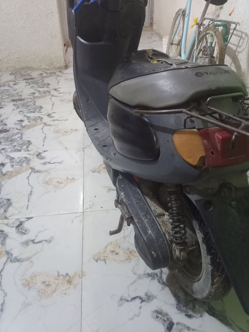 السلام عليكم دراجة منغولي نضيفه جديد محرك حلو شلع تخبل كهربائياته شغاله 
سعر ب 300 وبيها مجال 

مكاني كربلاء  الشبانات 

رقم ***********
