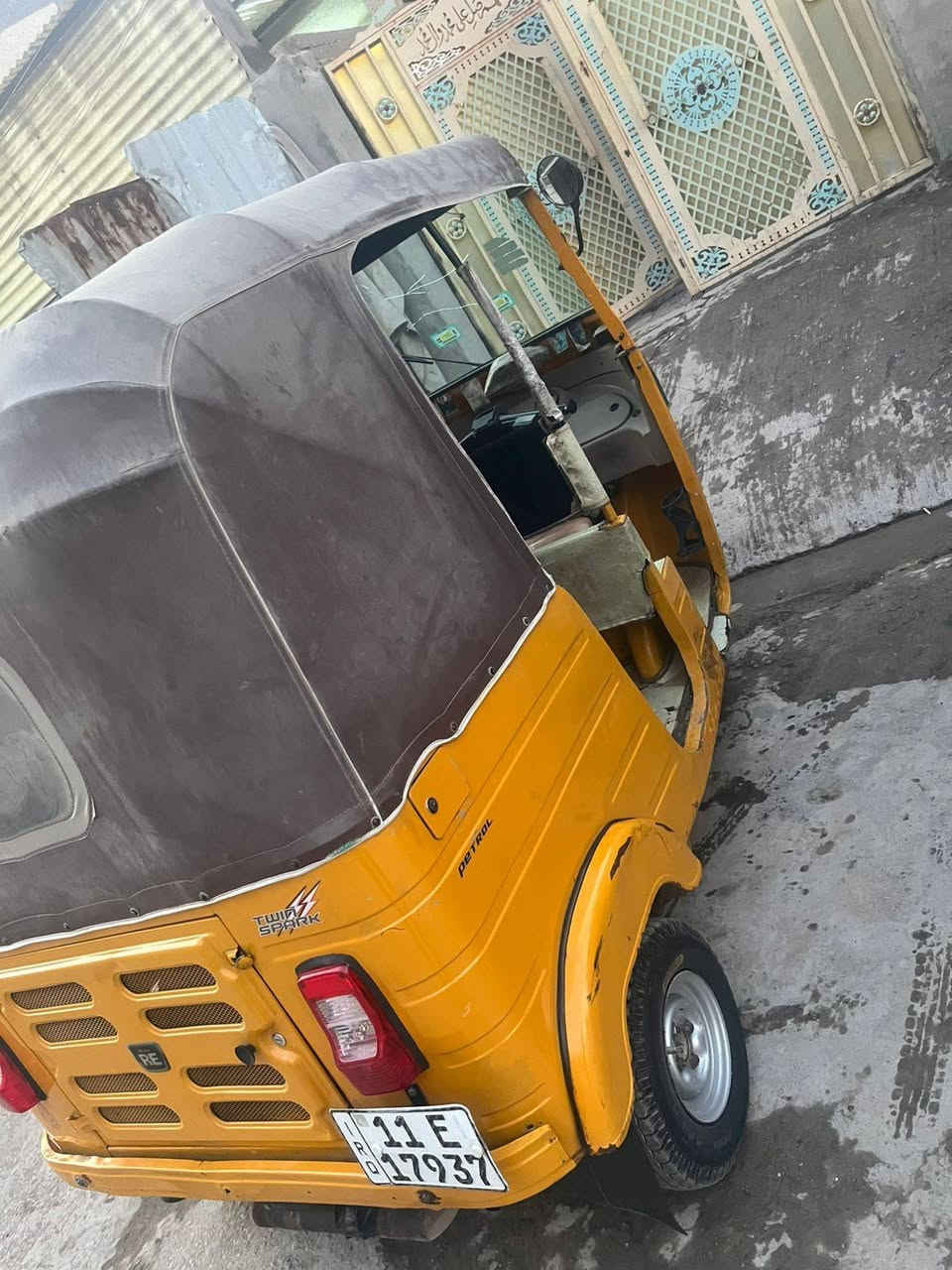 سلام عليكم تكتك مديل 20 شهر 12 مكفوله كفاله عامه من عده بل صفحه عله كد شبر مصبوغه مكينه بيهه تنقيص بدايته باقي مكفول سعرهه 6و800 وبيهه مجال مكان بغداد ام الكبر الغزلان ***********
