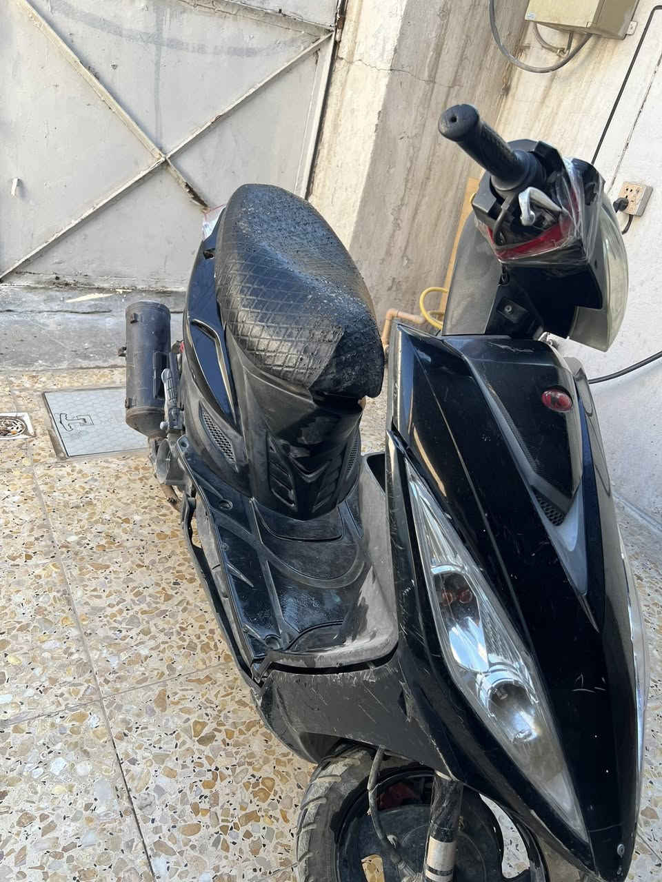 سلام عليكم درجه للبيع سعر 300 الف لي يريده خاص مفتووح الرقم ***********  مكاني بغداد
