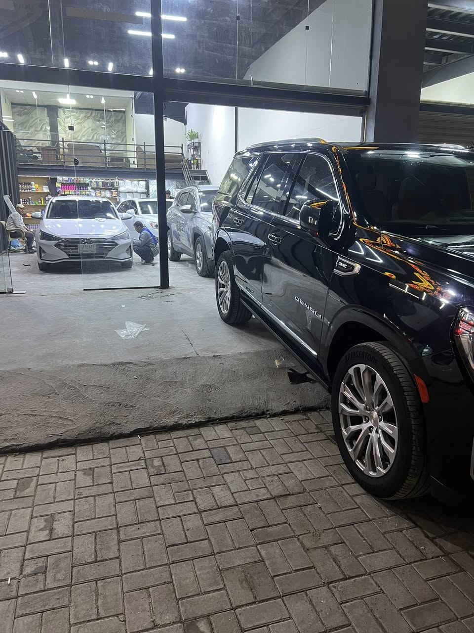 السلام عليكم
سنتر الزعيم
للسونار و العناية بالسيارات و البوليش و الكماليات و الحمام
العنوان / المعارض الجديده قرب فلكه الزعيم
***********
